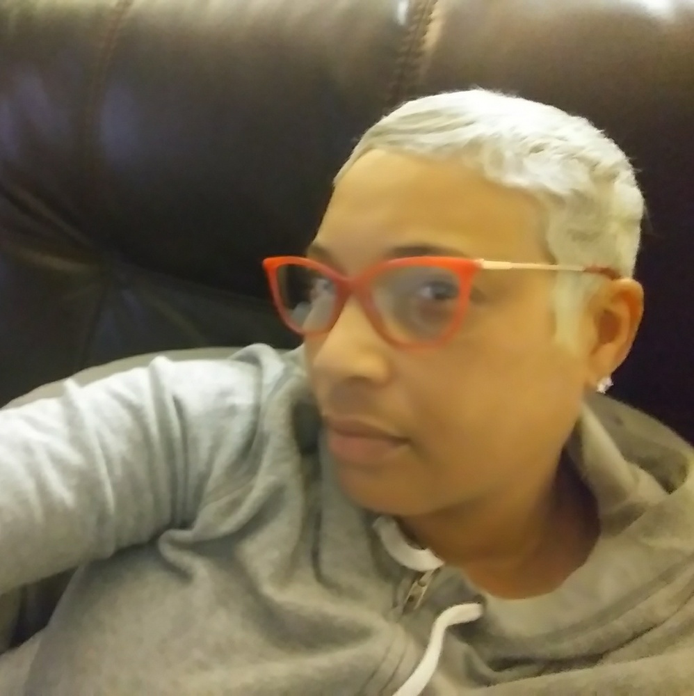 Meet your Posher, Rochelle